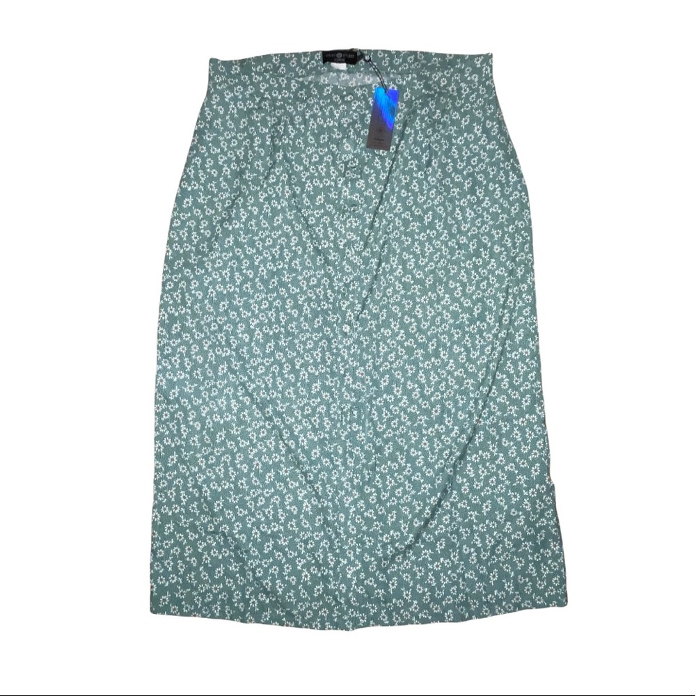 Floral Midi Skirt with Buttons